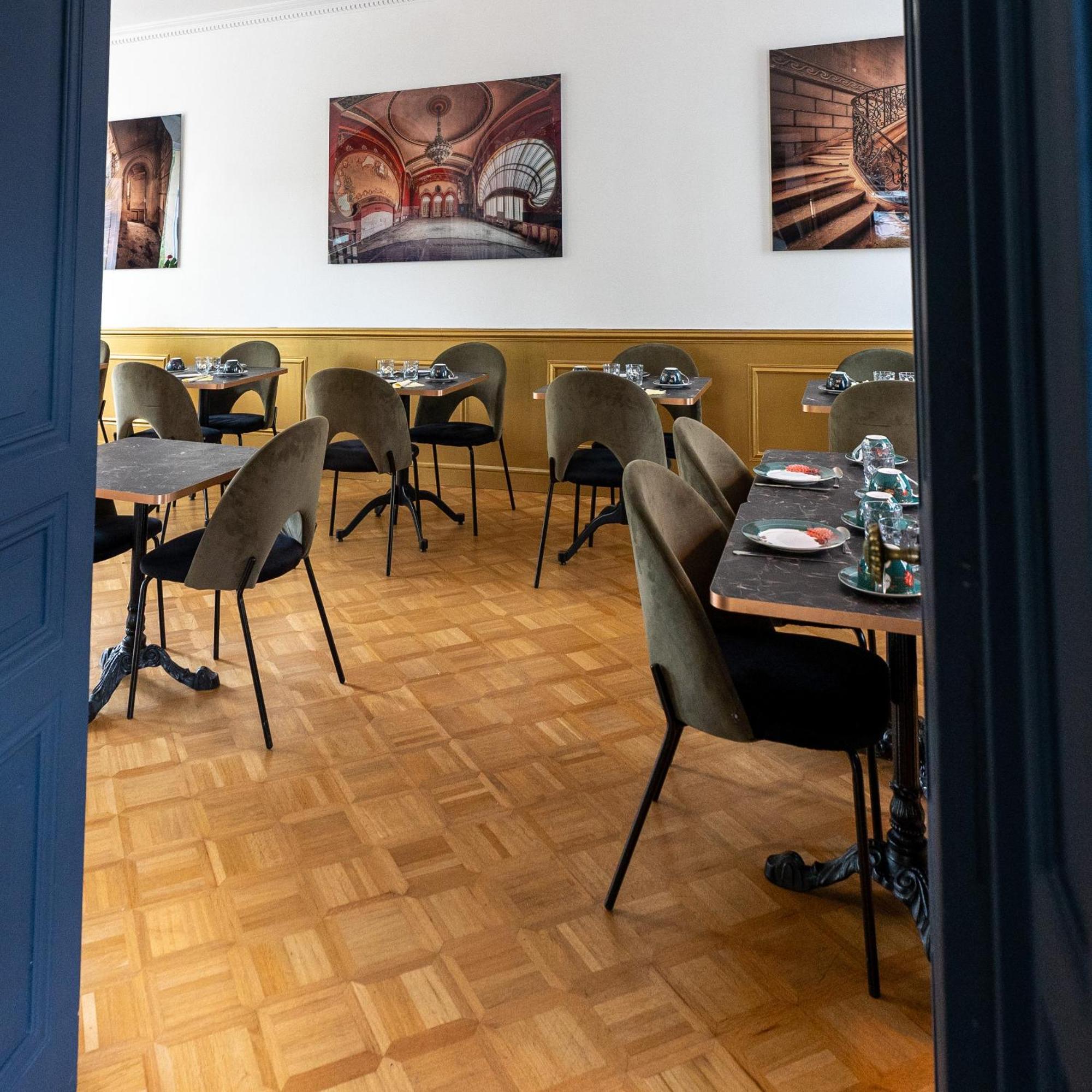 Hotel Des Dauphins Bourgoin-Jallieu Εξωτερικό φωτογραφία